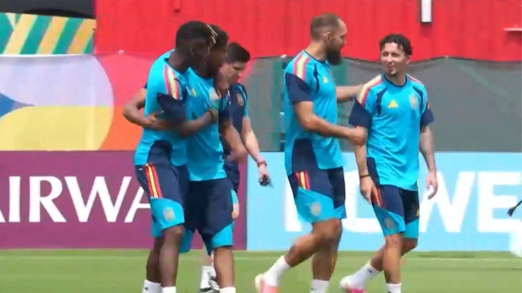 Tây Ban Nha và Uruguay quyết tranh vé đi tiếp