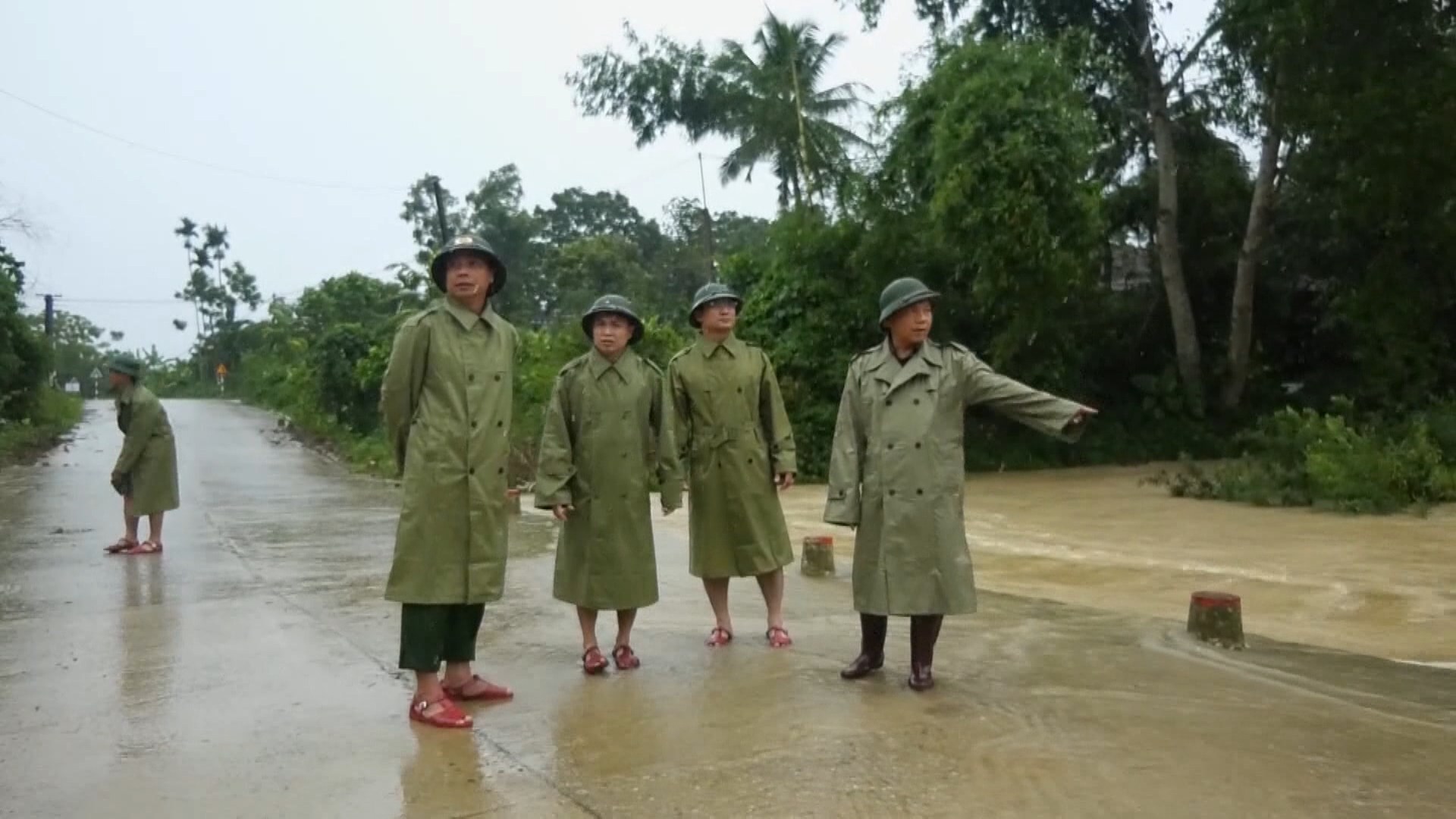 Bộ Xây dựng: Rà soát hạ tầng giao thông trước mùa mưa lũ