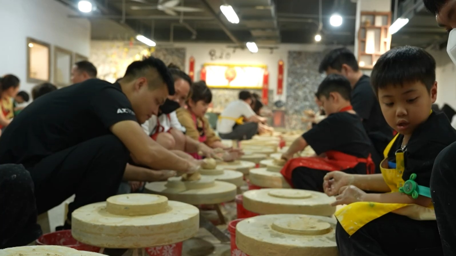 Làng gốm Bát Tràng – Điểm đến hấp dẫn du khách 