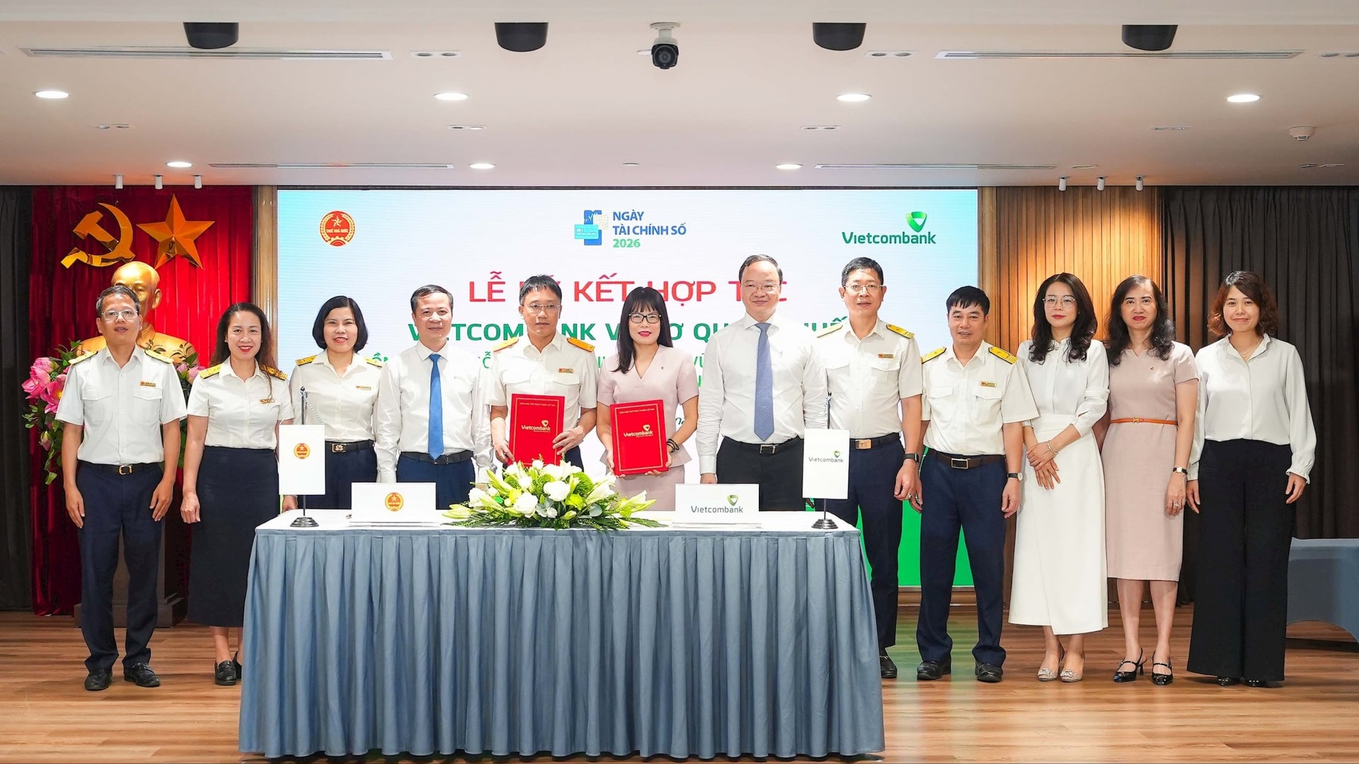 Hỗ trợ hộ kinh doanh vững bước chuyển đổi sang kê khai thuế