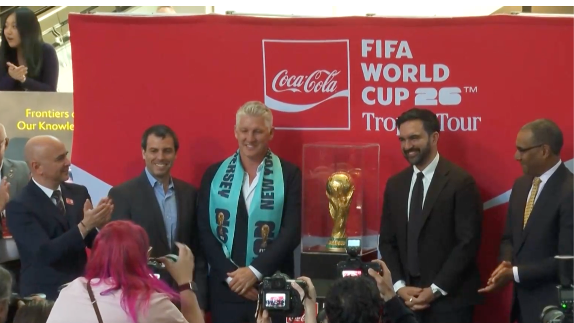 Chiếc Cup World Cup được ra mắt ở New York