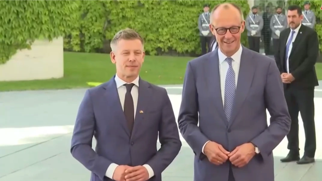 Thủ tướng Hungary sẵn sàng gặp Tổng thống Ukraine vào tuần tới