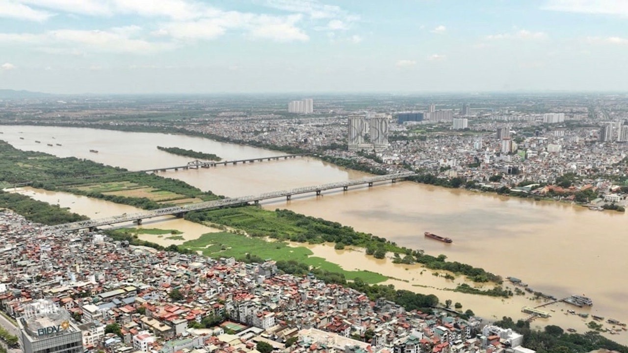 Tháng 6, dòng chảy sông Hồng về Hà Nội cao hơn trung bình nhiều năm