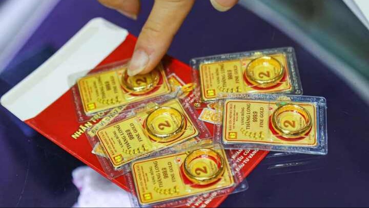 Giá vàng trong nước biến động mạnh