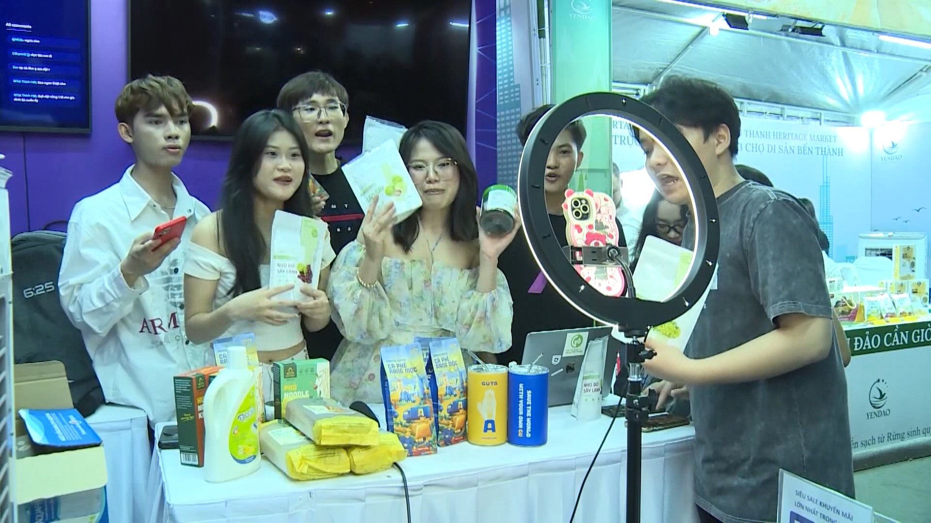 Phạt nặng hành vi gian dối trên livestream