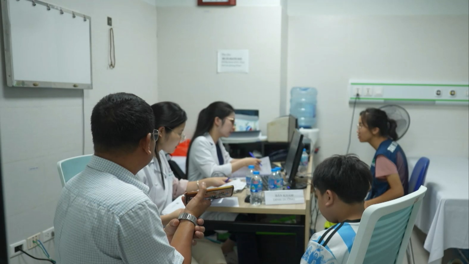 Nhận biết và điều trị dị tật bẩm sinh cho trẻ em  | Vì trẻ em | 04/06/2026