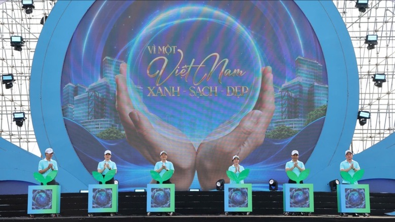 Toàn dân chung tay bảo vệ môi trường, vì một Việt Nam xanh - sạch - đẹp