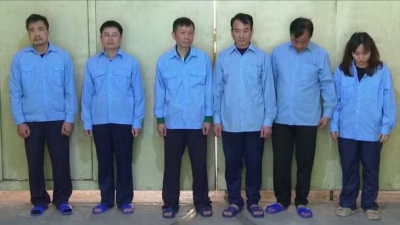 Xét xử cựu Chủ tịch phường nhận hối lộ