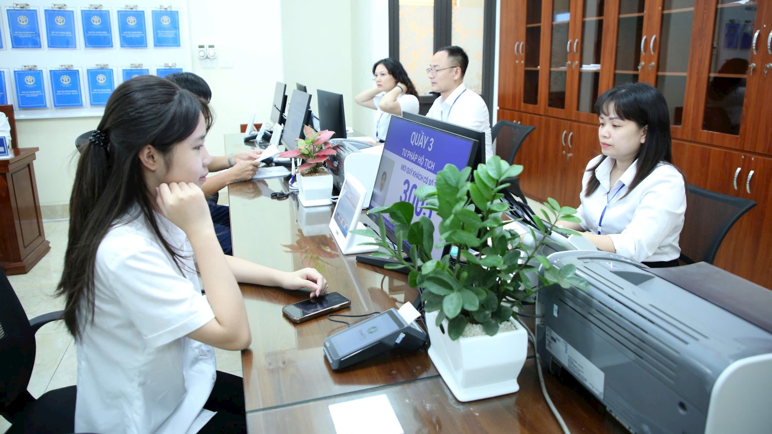 Chiều nay (9/6), Hà Nội sơ kết một năm vận hành chính quyền địa phương hai cấp
