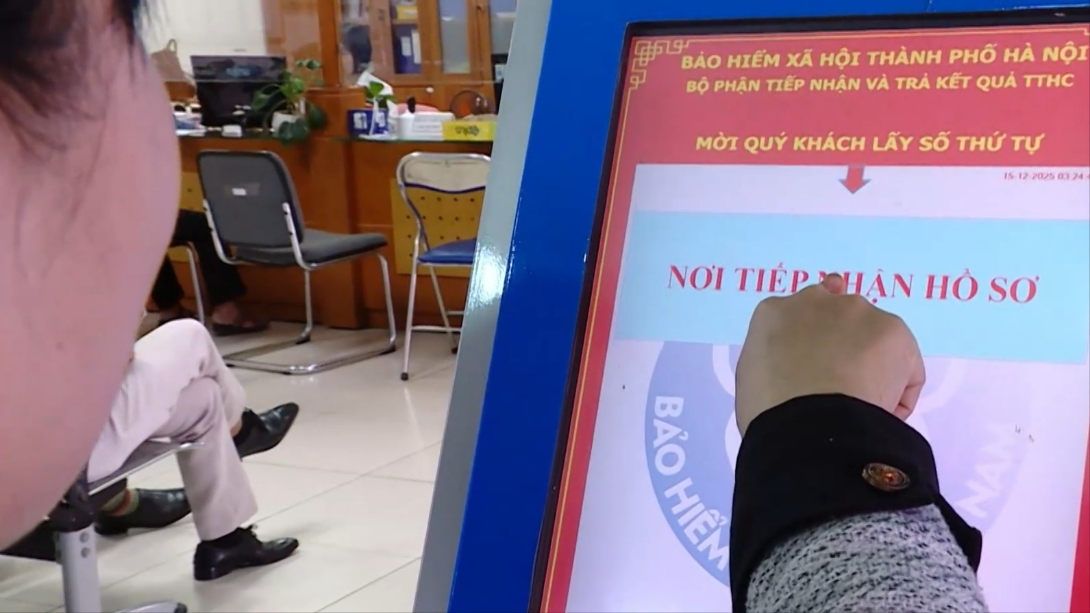 Tháo gỡ điểm nghẽn thể chế và khơi thông các nguồn lực phát triển| Cải cách hành chính | 10/06/2026