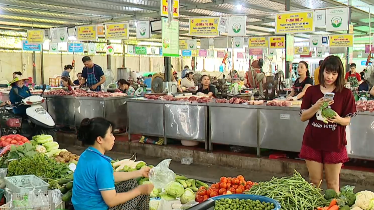 Nhân rộng chuyển đổi số trong chợ truyền thống Thủ đô