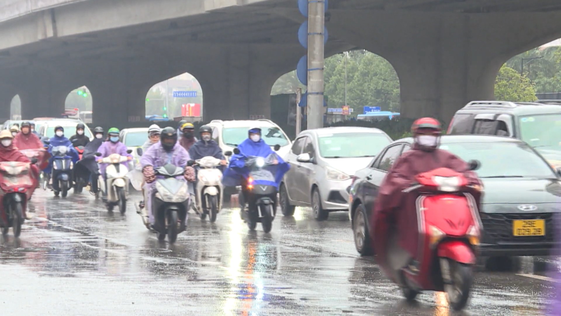 Hà Nội còn mưa tới ngày 12/7