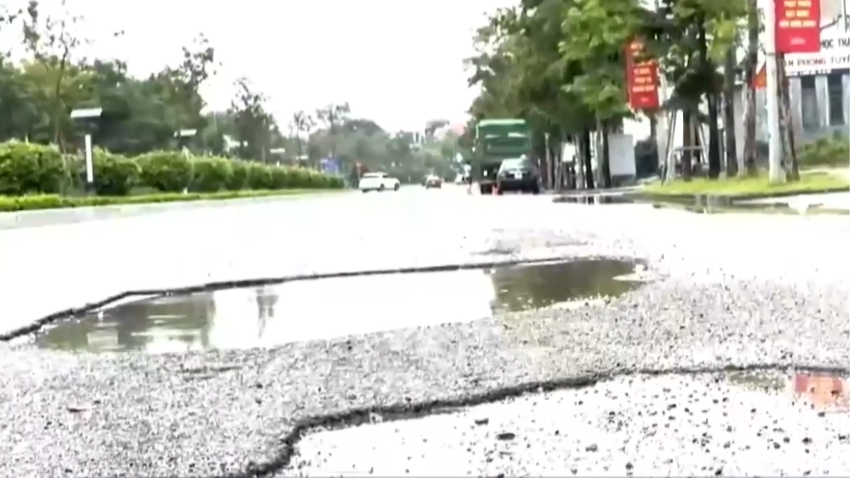 Xử lý nghiêm xe tải vi phạm tại xã Phúc Thịnh