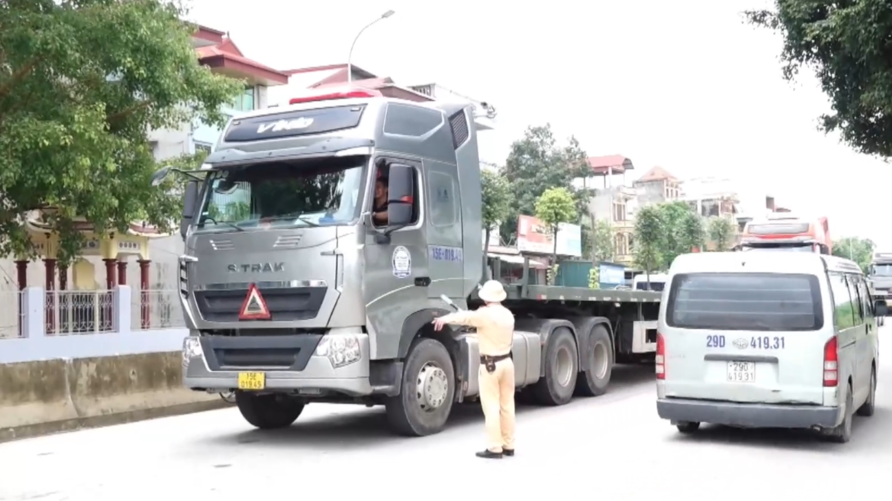 Hà Nội kiểm tra, chấn chỉnh tình trạng xe quá tải 
