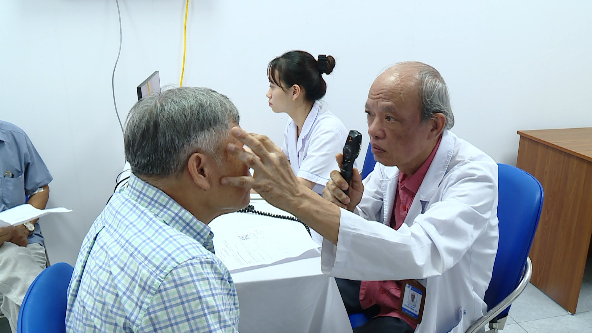 Phường Hồng Hà khám sức khỏe định kỳ miễn phí cho người dân