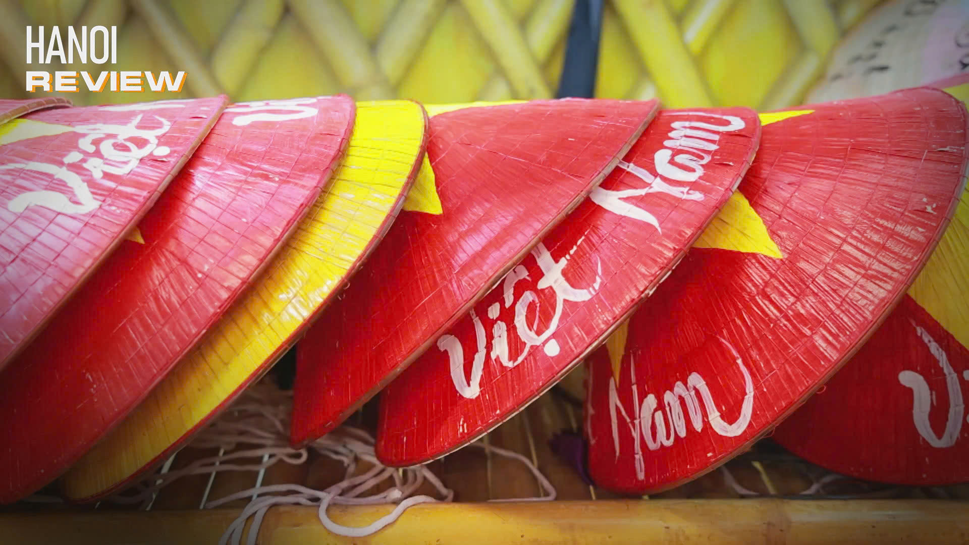 Ghé thăm chợ Nón làng Chuông và trải nghiệm nghề làm nón | HANOI Review | 12/07/2026
