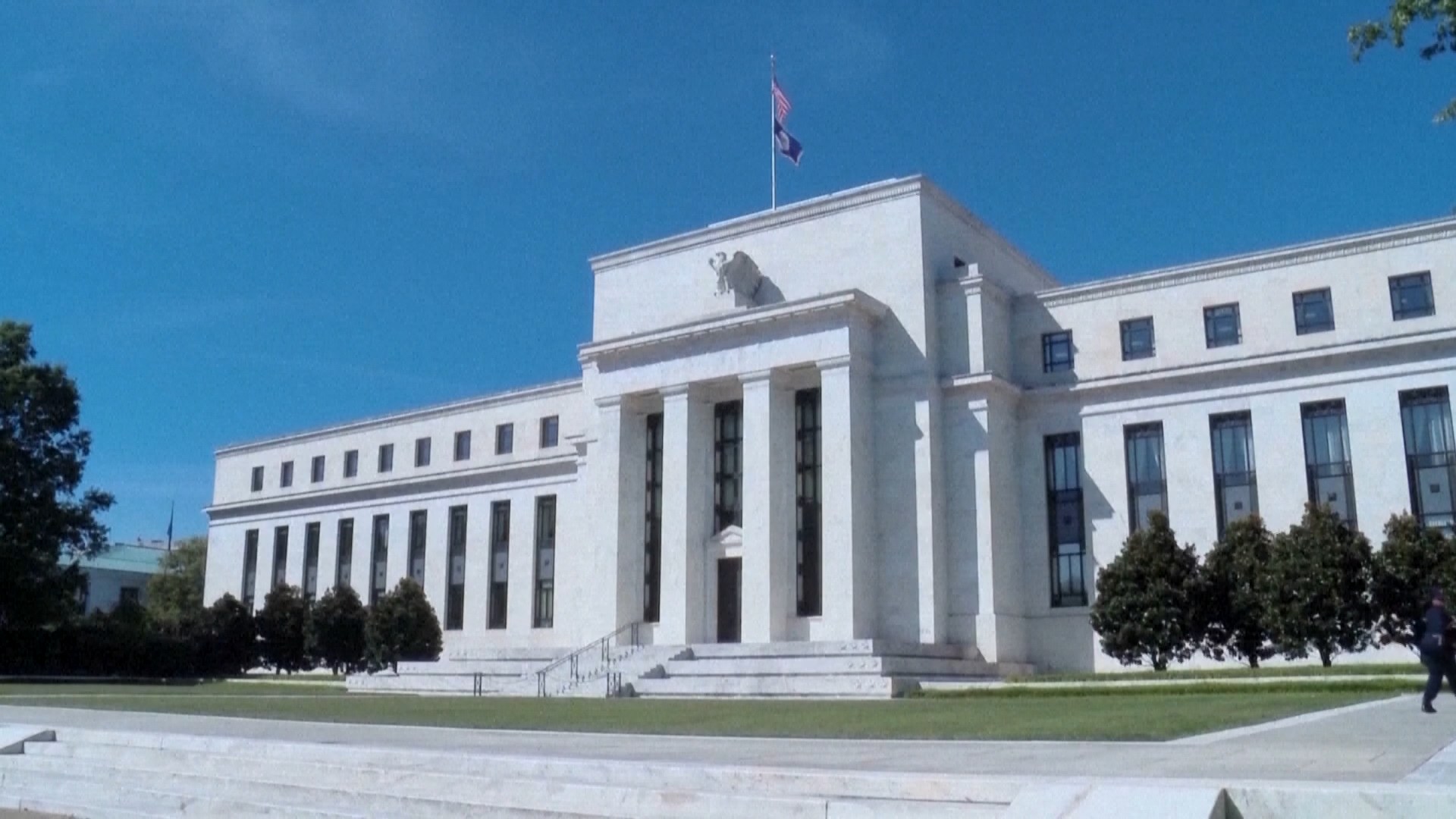 Fed cân nhắc giữ nguyên lãi suất do lạm phát hạ nhiệt
