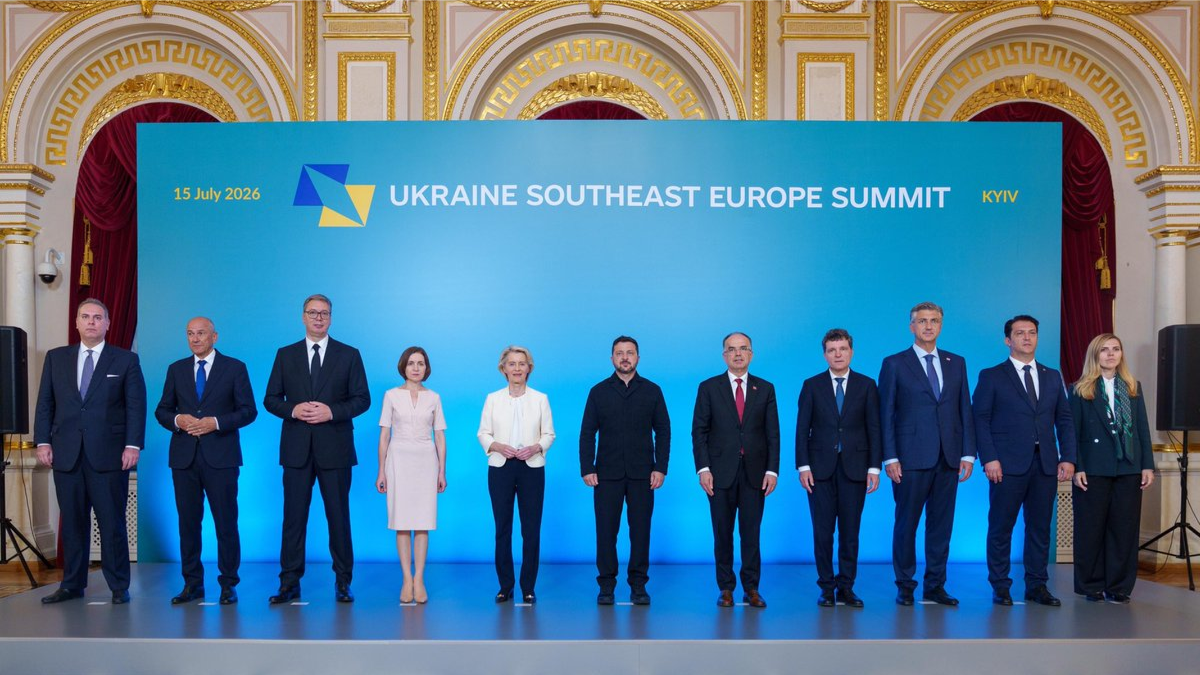 EU thắt chặt hợp tác quốc phòng với Ukraine