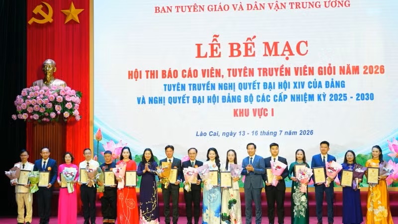 Phát huy tinh thần trách nhiệm của người báo cáo viên, tuyên truyền viên