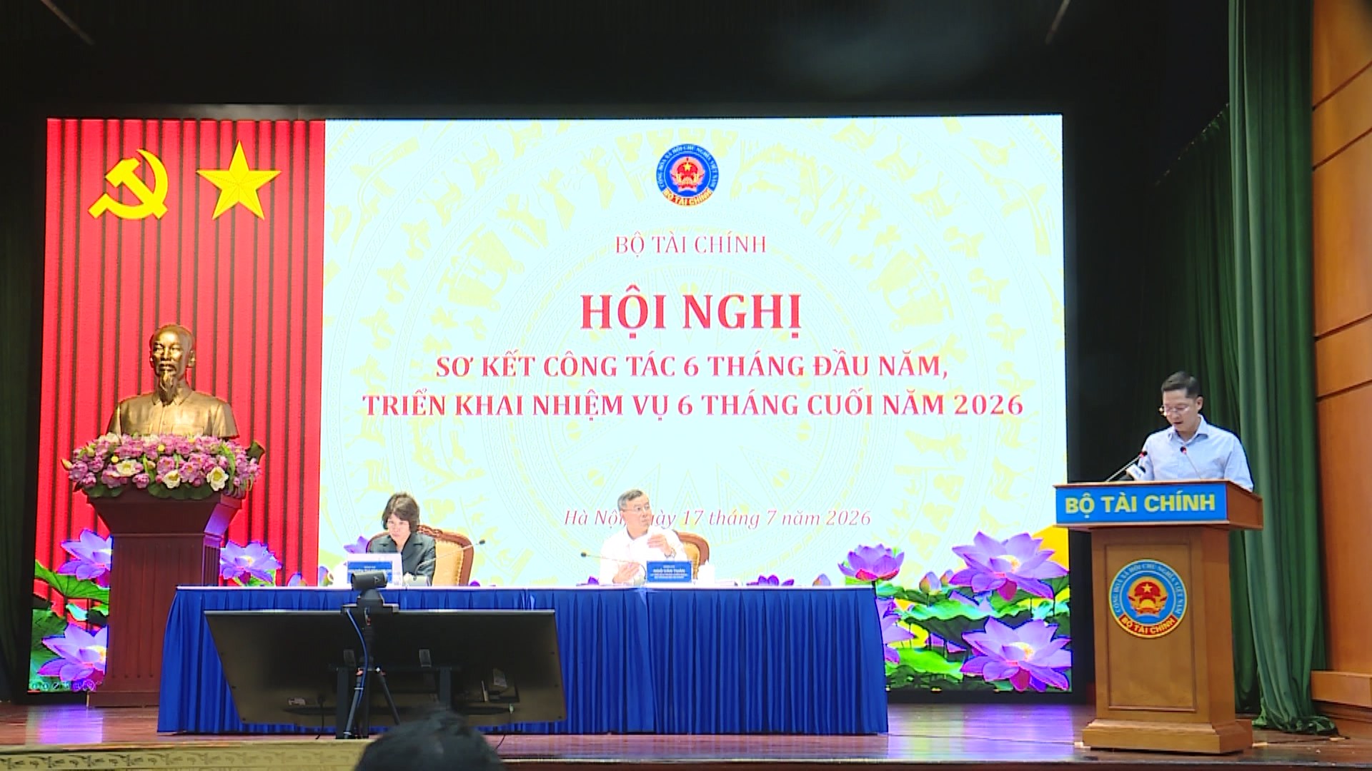 6 tháng đầu năm, thu ngân sách nhà nước vượt 1,56 triệu tỷ đồng