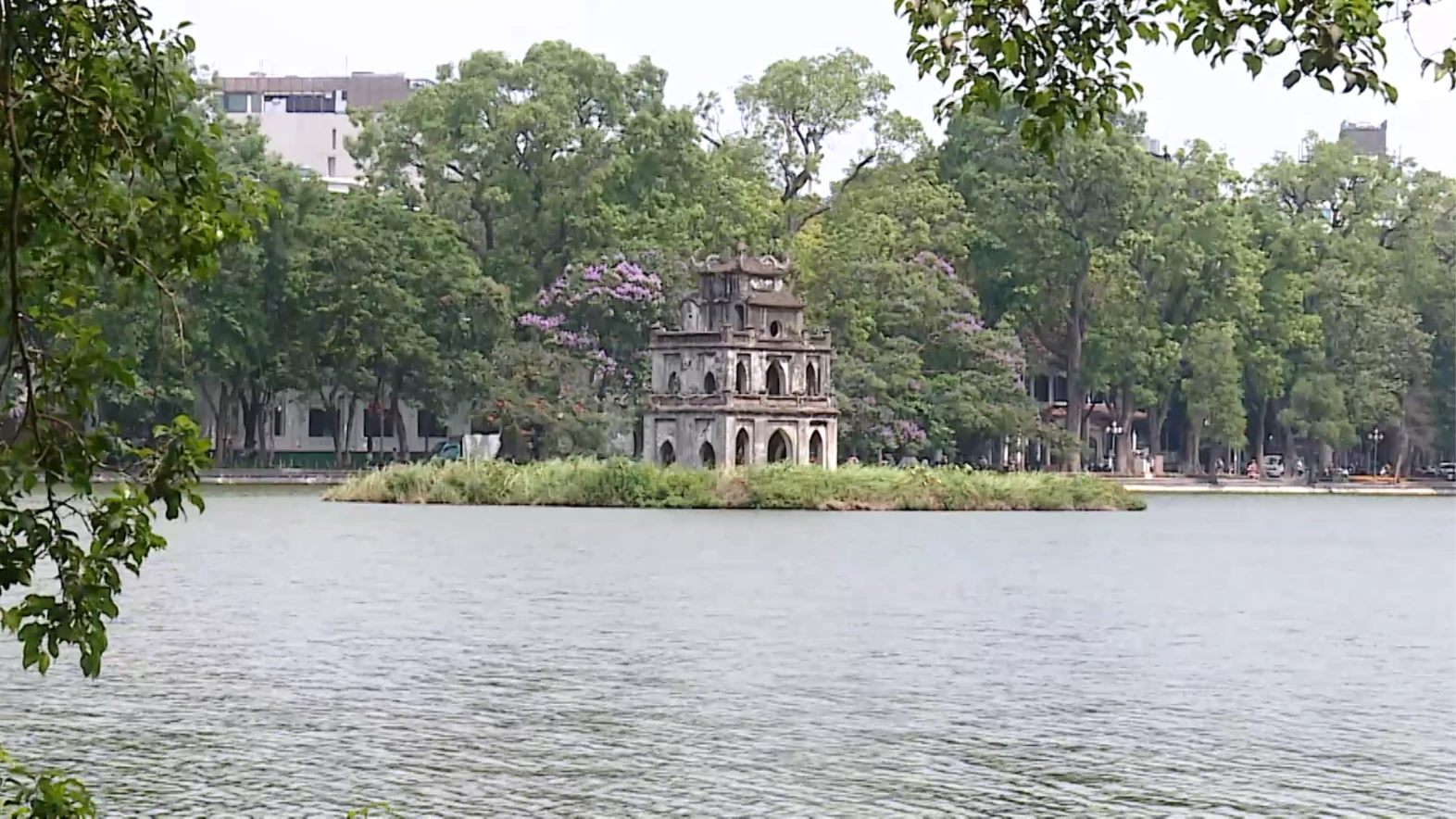 Hồ Gươm - 
