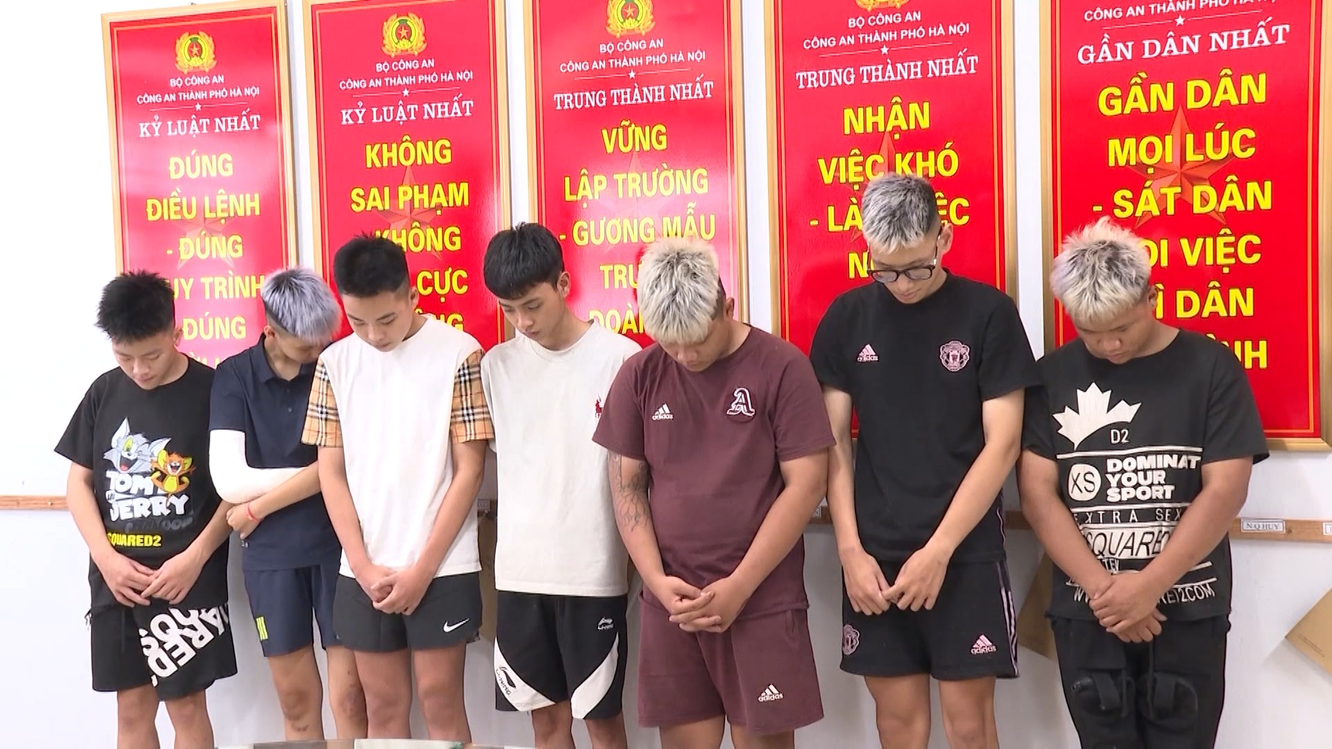 Hàng chục thanh thiếu niên hẹn nhau giải quyết mâu thuẫn