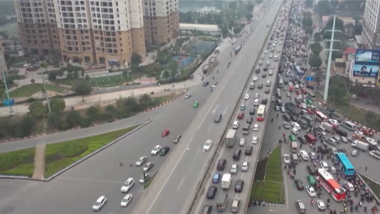 Hà Nội: Xử lý 39/51 điểm ùn tắc giao thông