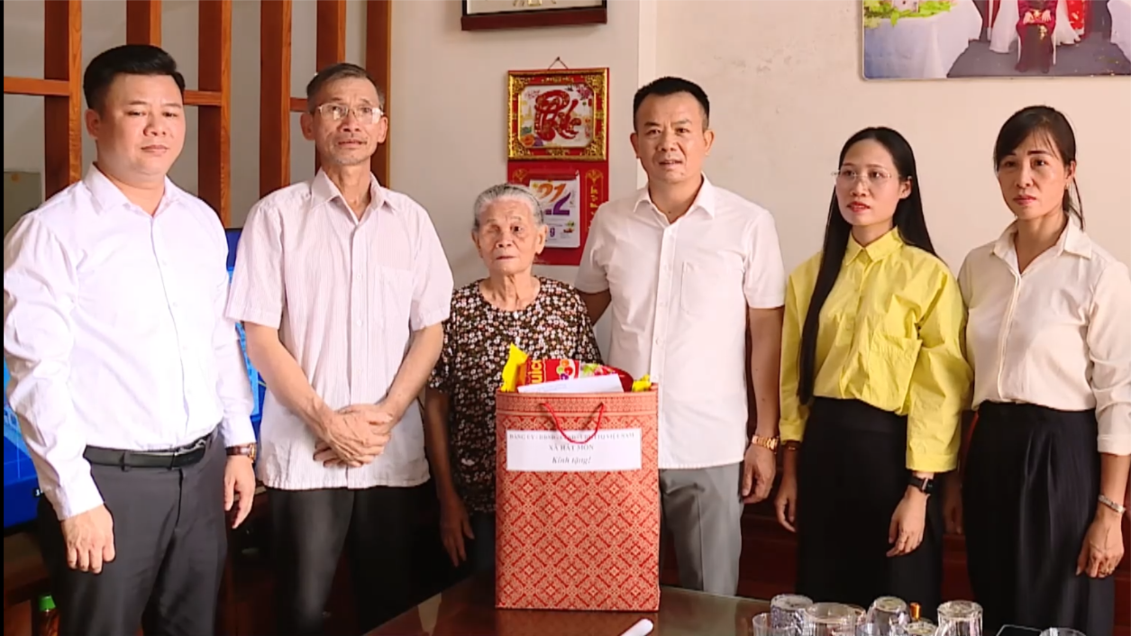 Xã Hát Môn tri ân các gia đình chính sách, người có công