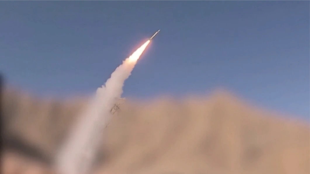 Mỹ không kích Iran sau cảnh báo 'trừng phạt quy mô lớn'