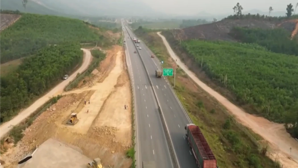 Khẩn trương đầu tư đồng bộ trạm dừng nghỉ