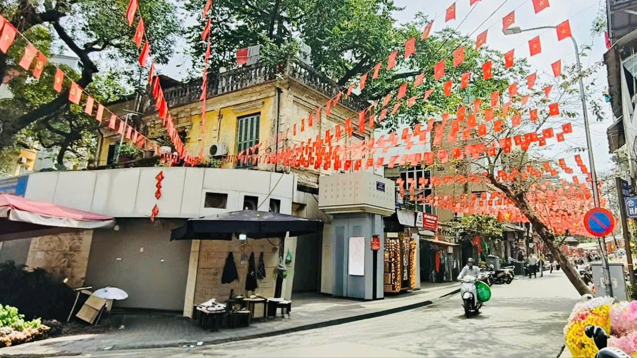 Phát triển vì con người - Hướng đi của Thủ đô