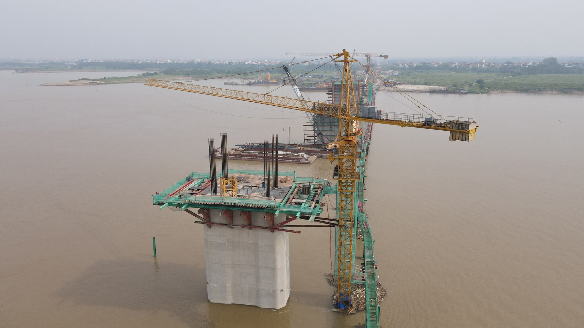 Tăng tốc thi công quyết tâm về đích đúng tiến độ
