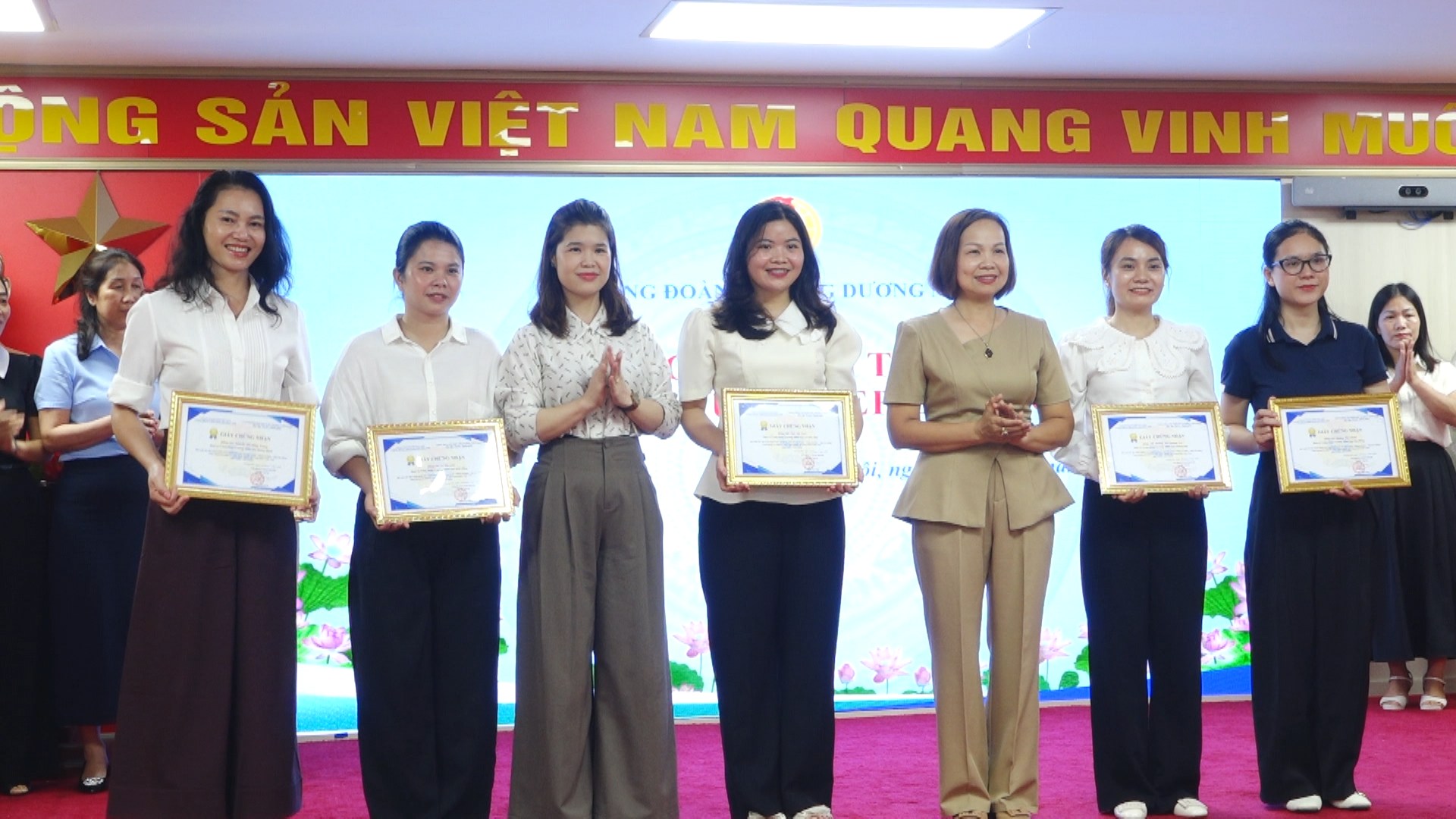 Phường Dương Nội đối thoại, chăm lo cho người lao động
