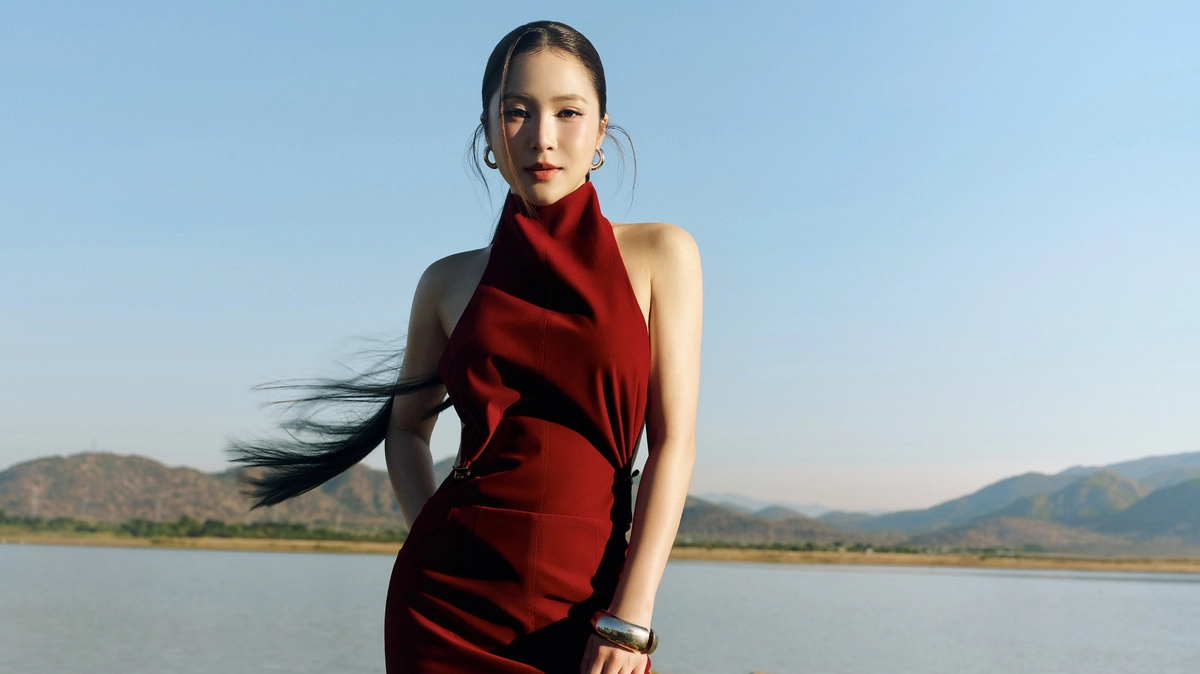 Hương Tràm chọn Hà Nội khởi động concert ‘Phao cứu sinh’