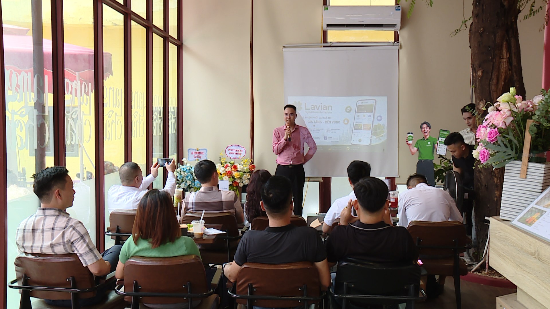 Mô hình Merchant Hub mở rộng hệ sinh thái thương mại số
