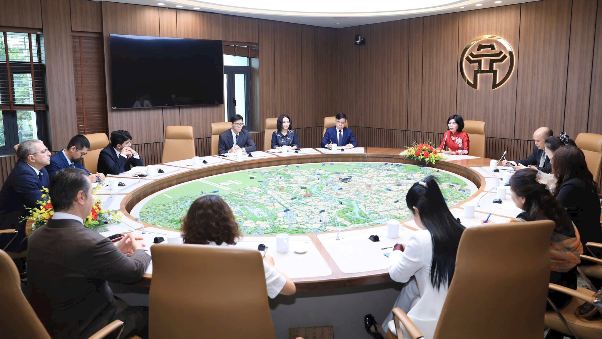 Hà Nội coi trọng quan hệ, hợp tác toàn diện với quốc tế