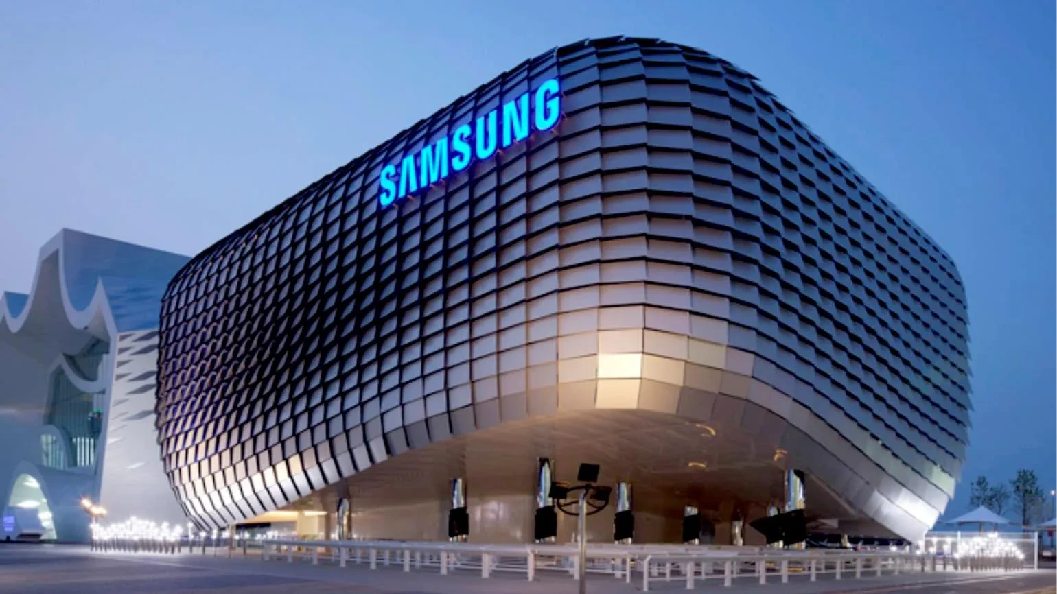 Lợi nhuận ròng của Samsung Electronics tăng gần 1.300%