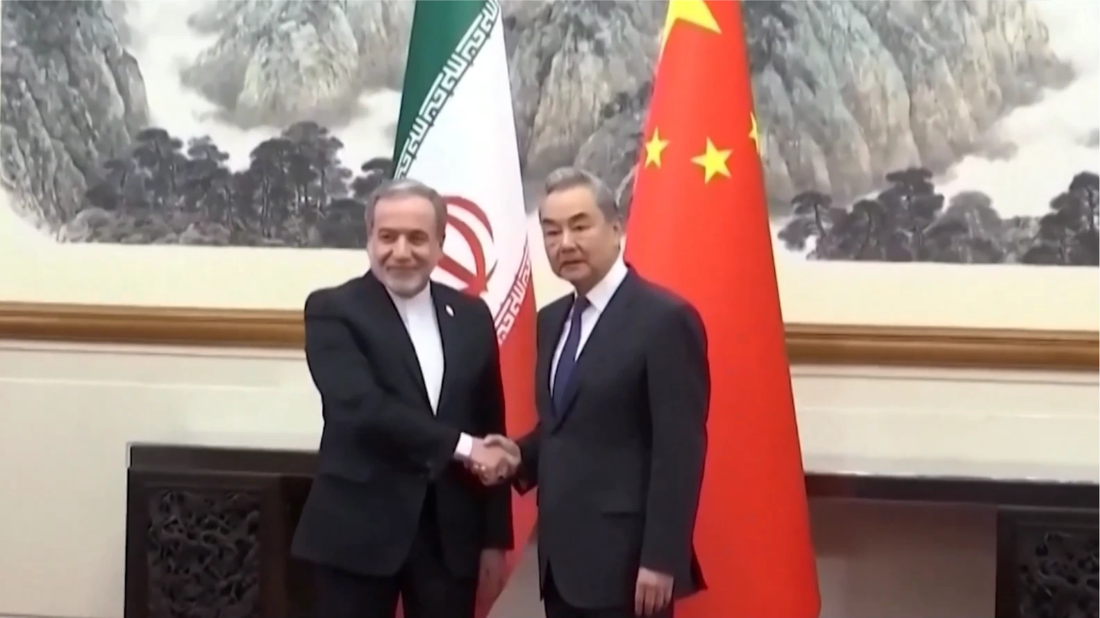 Trung Quốc bác cáo buộc chuyển giao vũ khí cho Iran