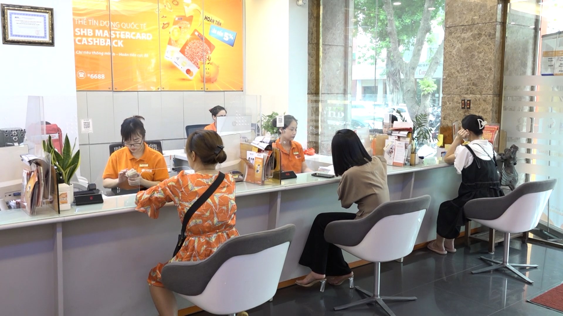 SHB lãi hơn 9.000 tỷ đồng trong 6 tháng