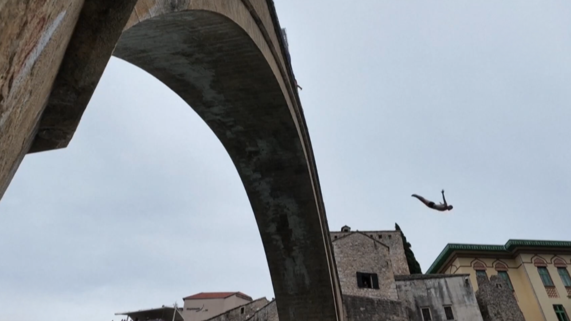 Cuộc thi nhảy cầu truyền thống của Bosnia và Herzegovina