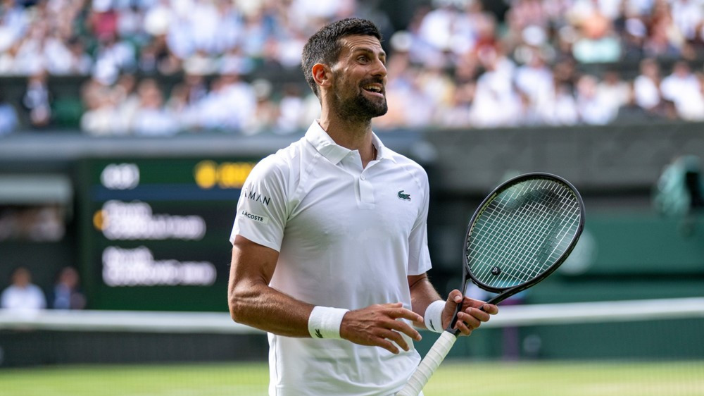 Sinner và Djokovic thẳng tiến vào vòng 4 Wimbledon