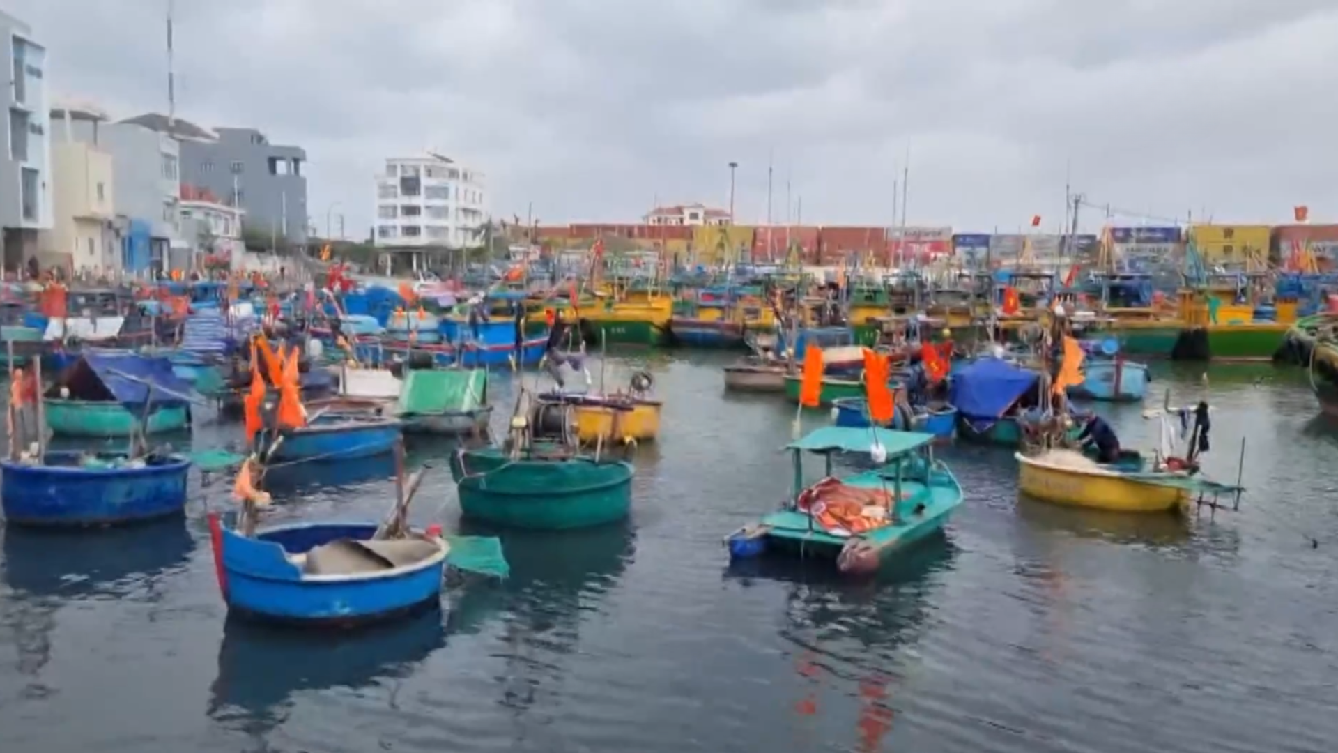 Không cấp phép tàu thuyền vào vùng nguy hiểm