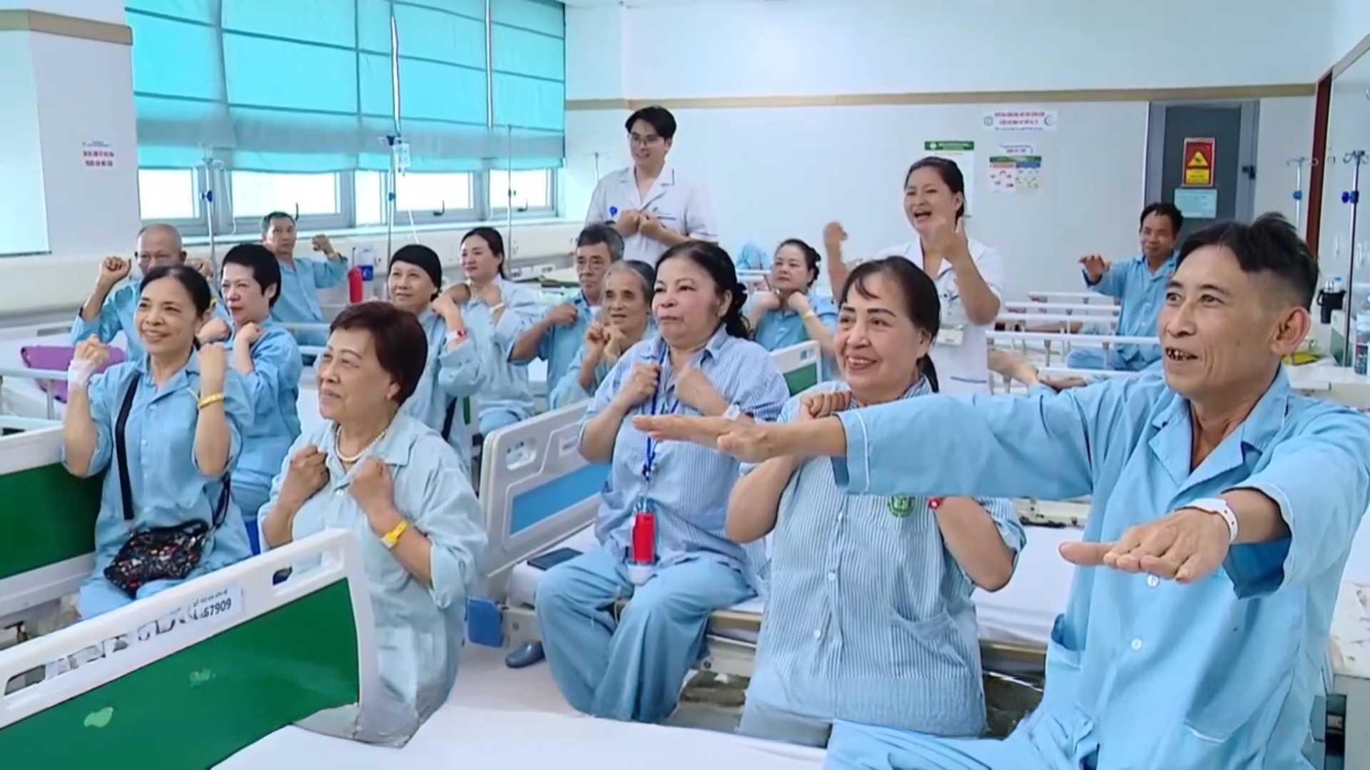 Mang tiếng cười đến với bệnh nhân ung thư