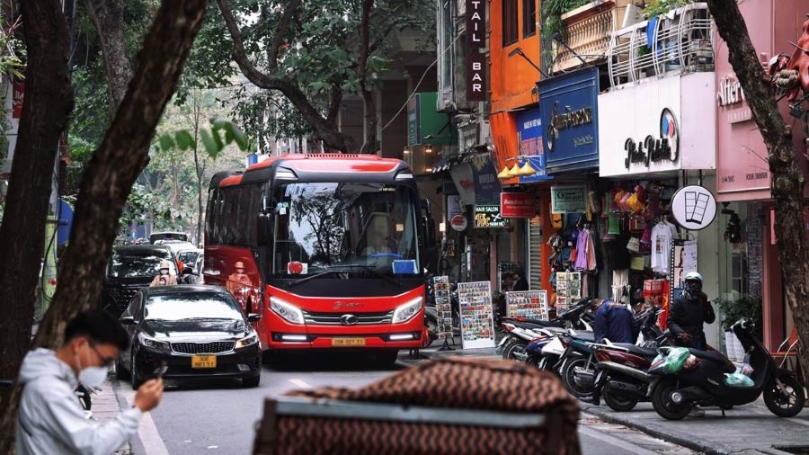 Quy định dành cho ô tô trên 16 chỗ vào Vùng phát thải thấp 
