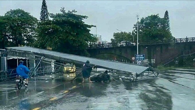 Bão số 1 suy yếu thành áp thấp nhiệt đới
