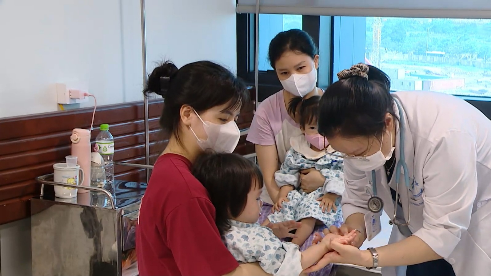 Mùa hè trẻ nhỏ dễ mắc bệnh truyền nhiễm | Sức khỏe cộng đồng | 07/07/2026