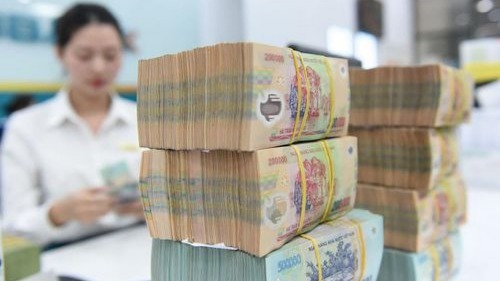 Lãi suất huy động tiếp tục duy trì ở mức cao