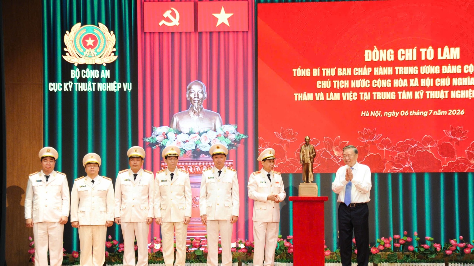 Tập trung xây dựng lực lượng kỹ thuật nghiệp vụ trong giai đoạn mới