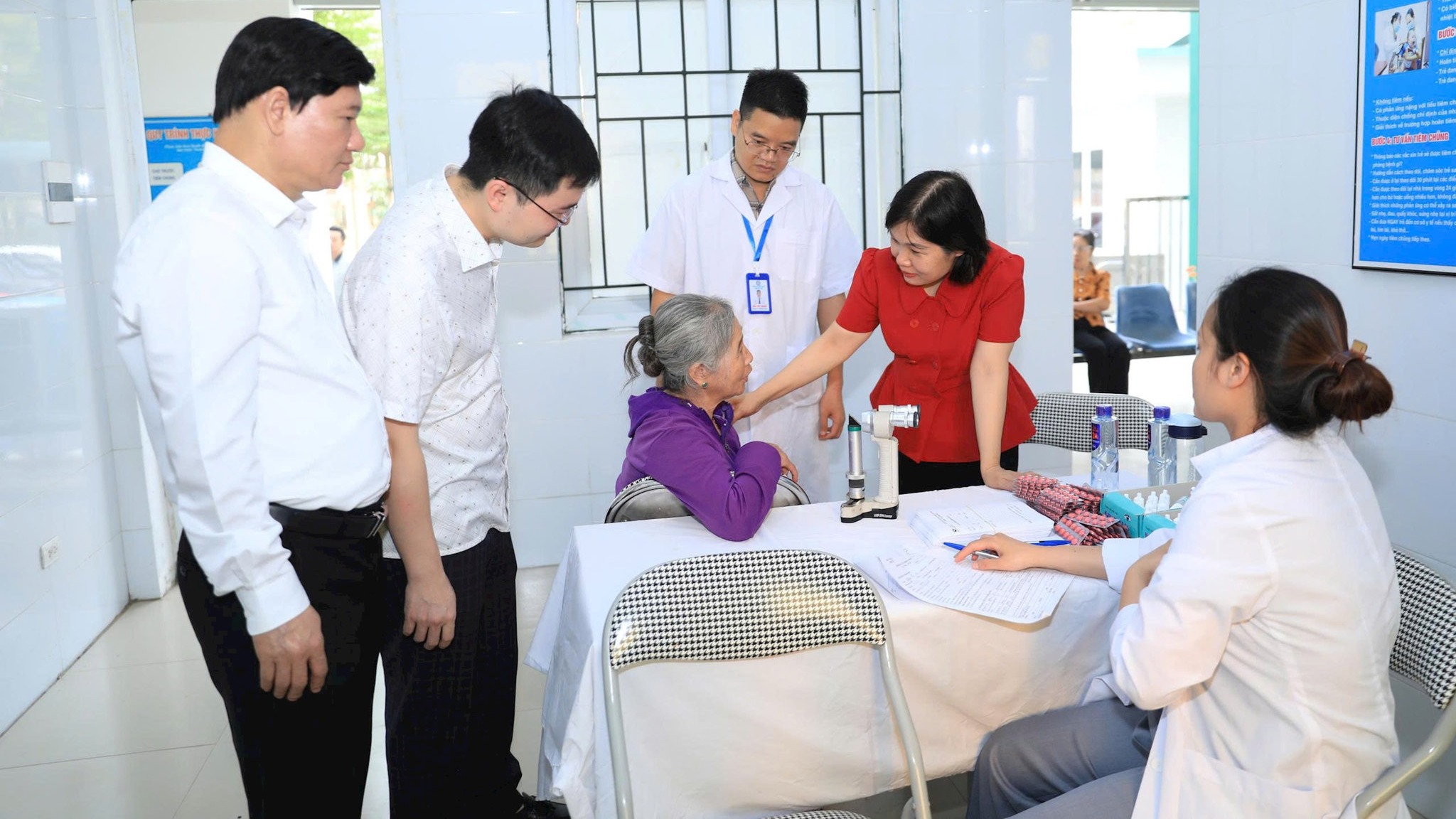 Hà Nội tăng tốc khám sức khỏe toàn dân