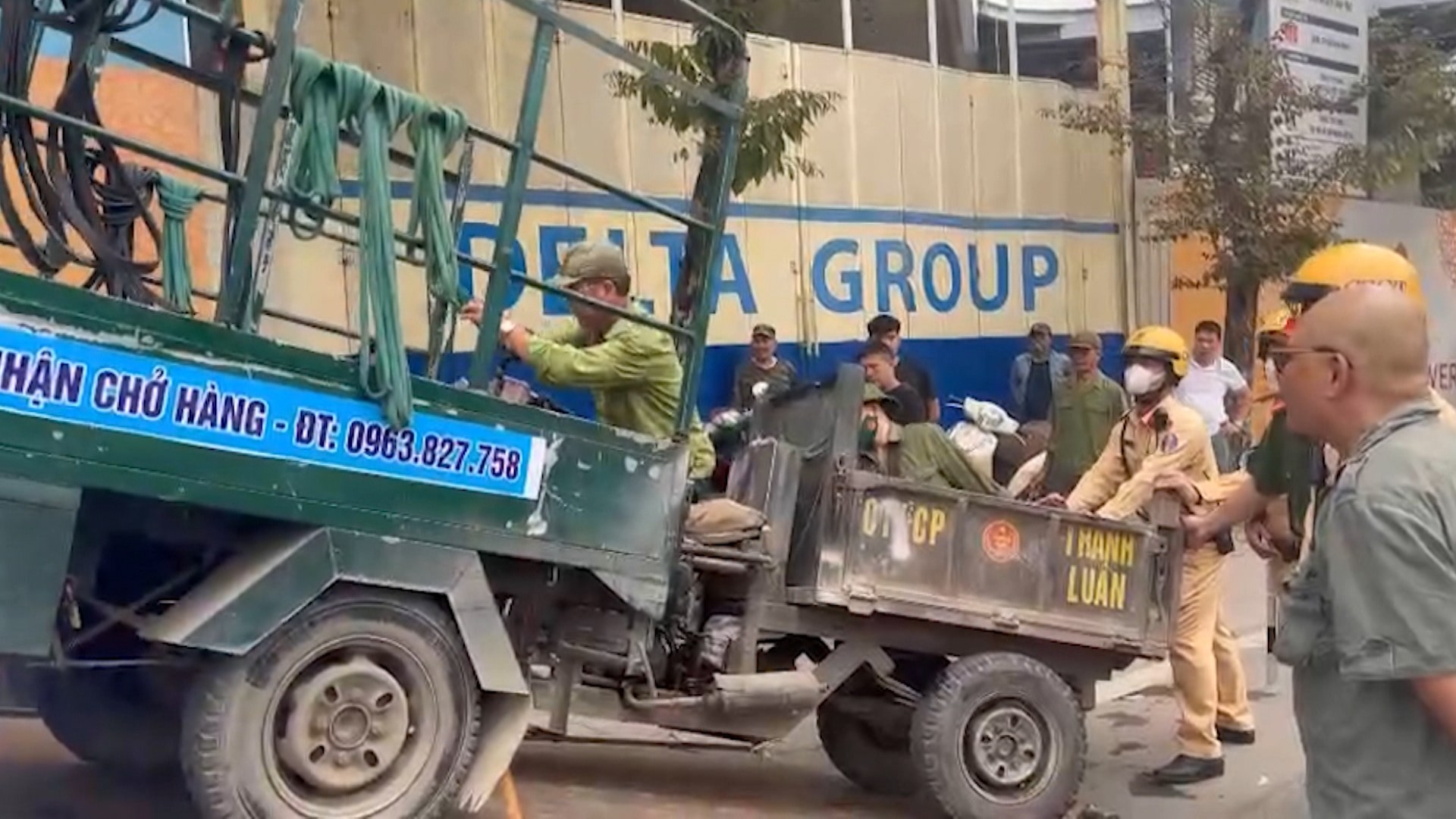 Mối nguy khó lường từ xe chở hàng cồng kềnh, xe ba bánh